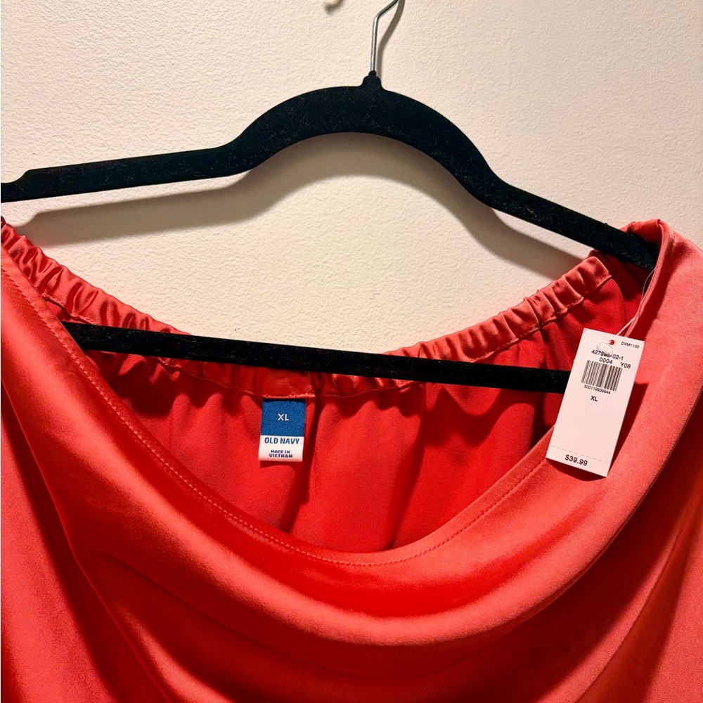 Old Navy Coral Satin Maxi Skirt - Picture 3 of 4